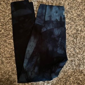 Born primitive eccentric leggings